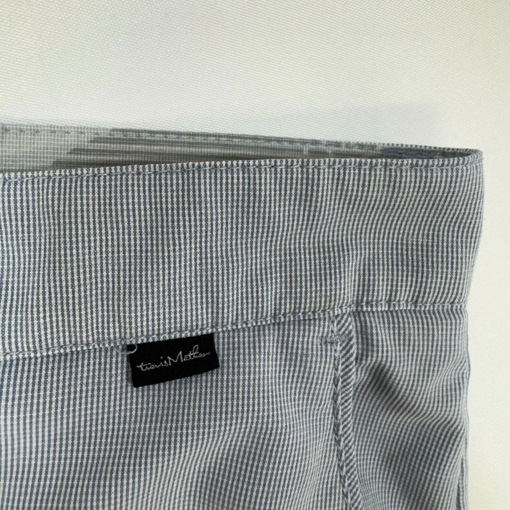 TravisMathew Golf Shorts Mens 32 Blue White Micro Check Stretch 10